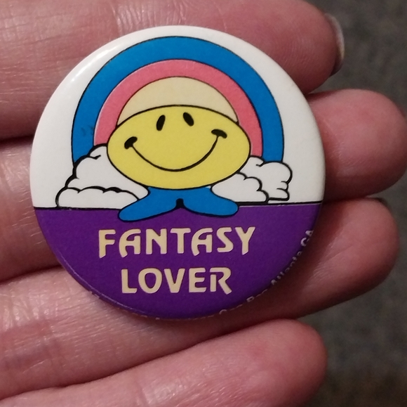 Vintage 1988 American Gag Bag Collectible Button Pin Smiley Face Fantasy Lover - Picture 1 of 3